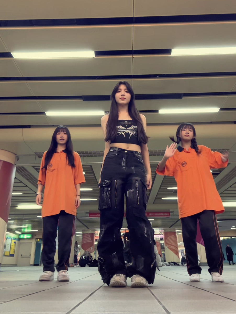 速學組，但還是有默契  左：wan_zhen0422 中：gyl_1220_ 右：@H 