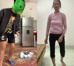 #duet cùng @Cụ bà phong cách bập bùng lửa khuya trong màn đêm núi rừng🤣#xh #xuhuongtiktok #viral 