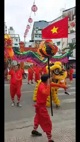 仁義  加油 ❤ Múa lân chợ lớn.