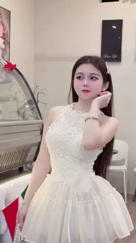 Cây cần đất ... người cần chỗ dựa lưng ... #vayxinh #lyvyshop2109 #viral #xuhuong #fyp 