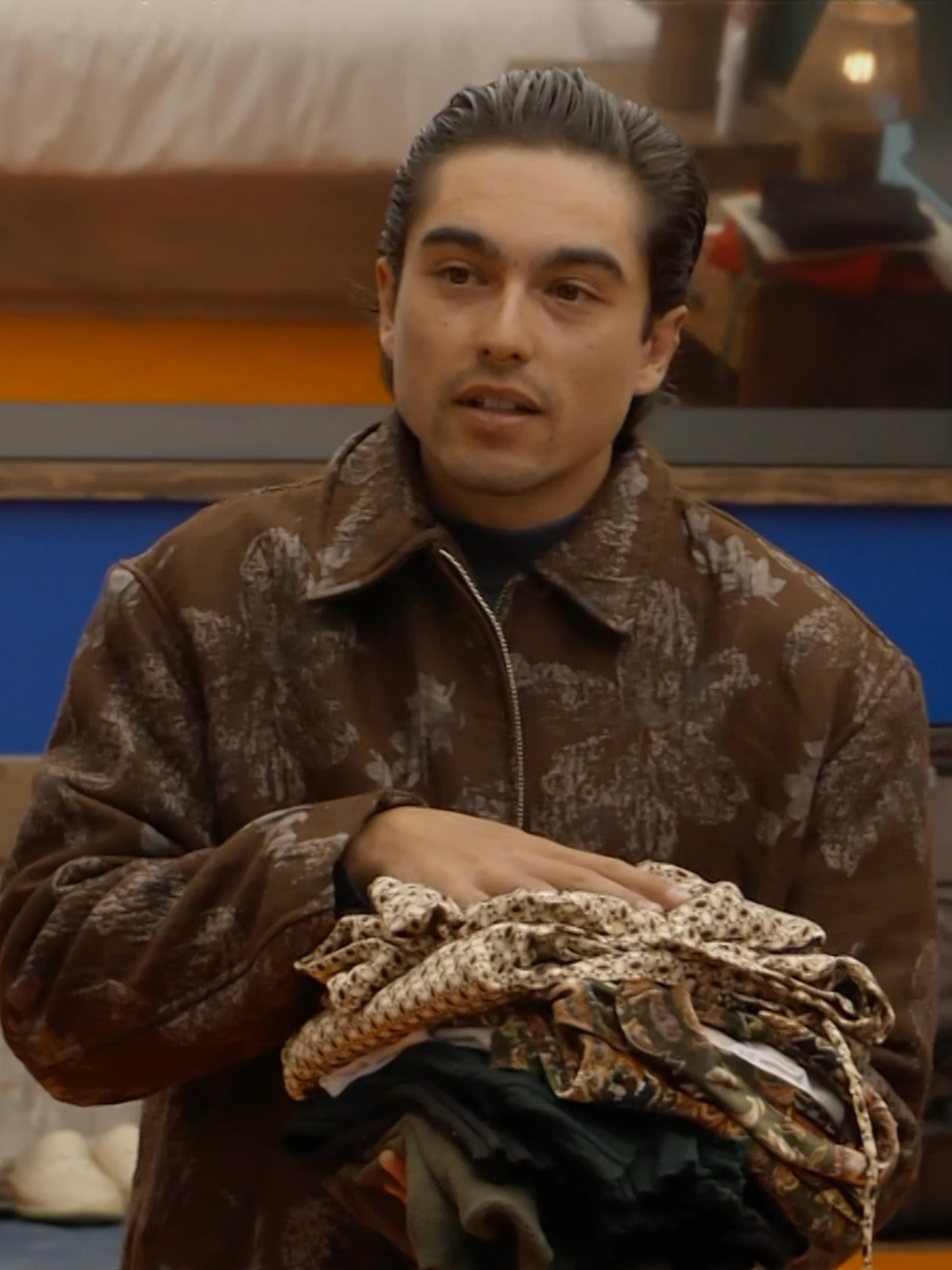 Mis granjeros están molestos con #SergioMayerMori y él todavía no entiende por qué… 😱🔥 Lunes a viernes 9:00 p.m. por Azteca UNO⁣⁣⁣⁣⁣⁣⁣ Domingo La Gala 8:00 p.m. por Azteca UNO⁣⁣⁣⁣⁣⁣⁣ ⁣⁣⁣⁣⁣⁣⁣#LaGranjaVIP 🌾 Transmisión 24/7 en #DisneyPlus, vive la experiencia completa.