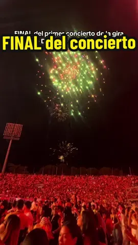 gracias a TI @Bad Bunny✨ que te siga yendo increíble en la gira! Disfruta cada momento🤍 #dtmf #concierto #santodomingo #repdom