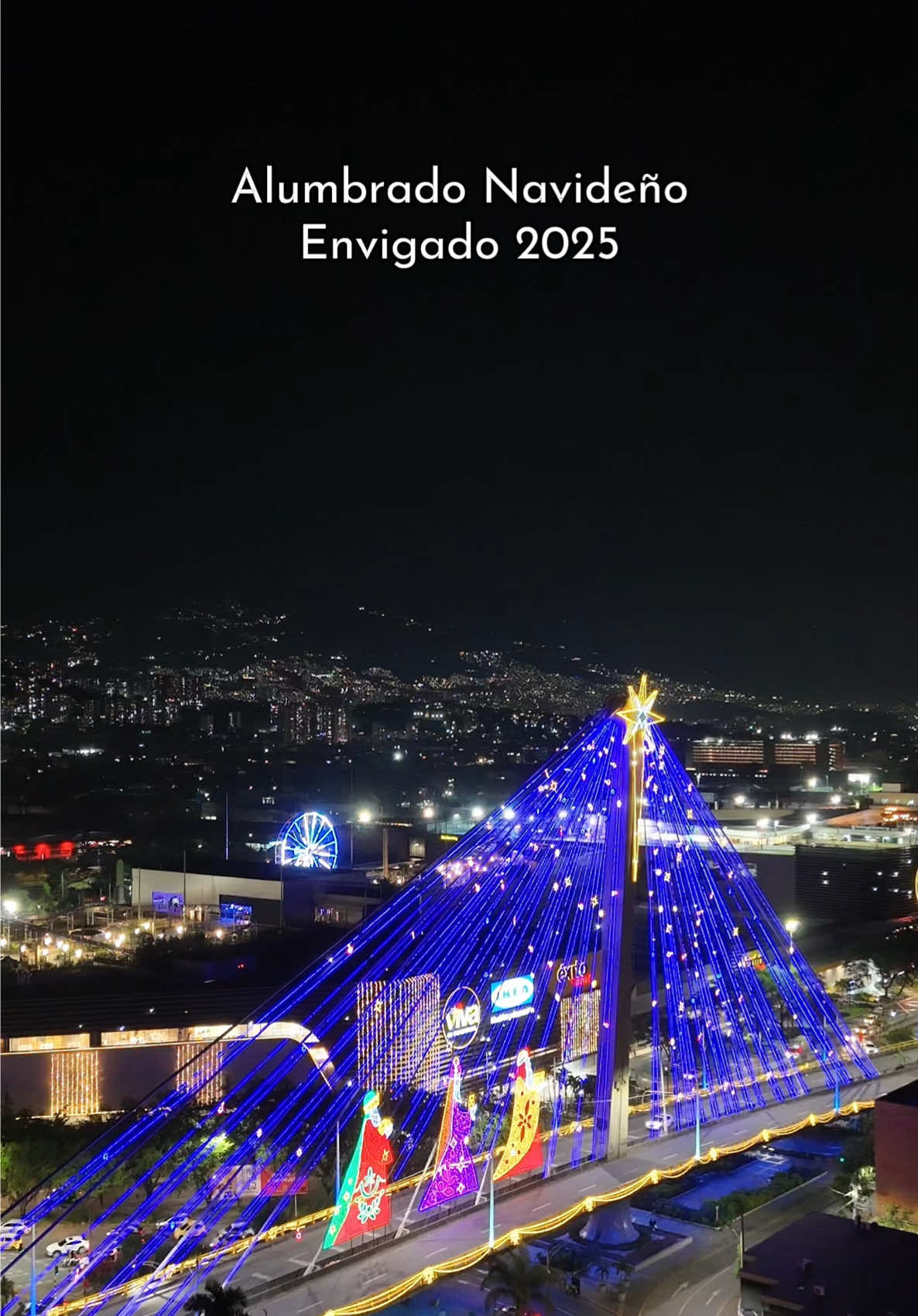 Alumbrado Navideño Envigado 2025 . . . . . . . . . . . . . . . . . #navidad #envigado #alumbrados #diciembre #dron 