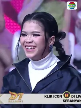 Woee lucu banget @da7_zahrasima01 salting gitu namanya disebut🤭 . . #IndosiarBawaDangdutBerkelasBerkualitas #DAcademy7Indosiar #DAcademy7 