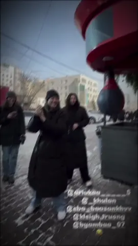 cổ cưng quáaa :)))))  #truongtwins #truongthaomy #kayleightruong 