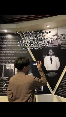 Dan akulah sekarang yang ada di posisi itu #fyp #arabicsong #fypage #arabic #fyppppppppppppppppppppppp 