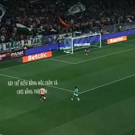 Hãy thể hiện bằng đôi chân và chơi bằng trái tim.#xh #xuhuongtiktok #efootball #đábong 