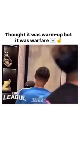 EPIC SNEAKER FAIL 🚨 When ultra-rare kicks meet clutches that can't cope 💥👟 N3on's LIVE blunder left JB speechless and a $50k sneaker legacy in SHAMBLES 😮👀 Clout culture = fast, but oops moments = PRICELESS 🤑👞 #TheLeagueGroup #SneakerLovers #FashionFails