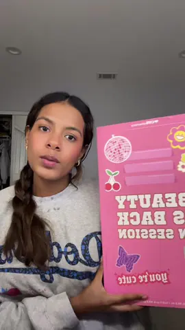 compré los calendarios de adviento más virales de TikTok!!! 4 días buscándolos hasta que por fin los encontré 🥲 ¿Cuánto le dan del 1-10 a este calendario de CVs?  #calendariodeadviento #adventcalendar #unboxing #target #cvs 