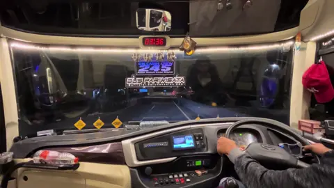 #rameinyuk #mje245 #toltransjawa #crewbus #fyp 