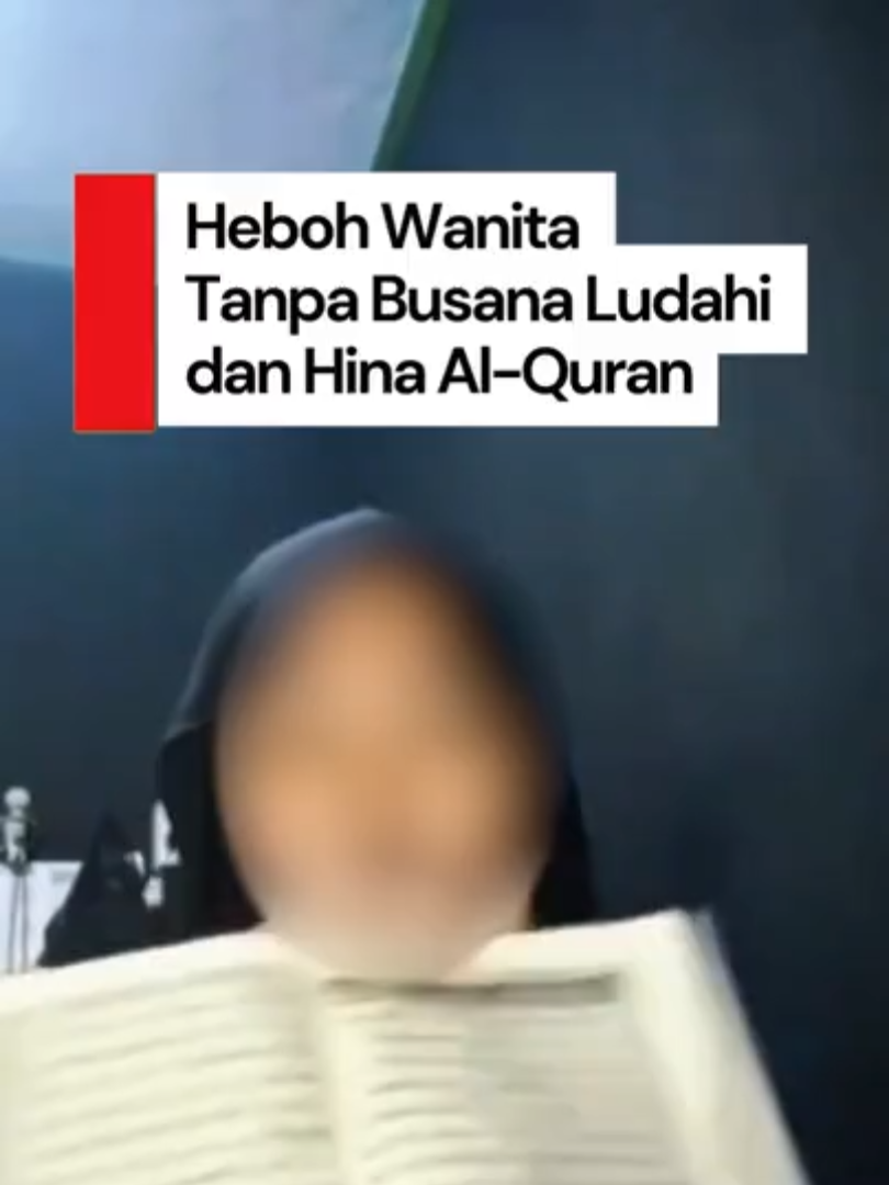 Heboh seorang wanita tanpa busana meludahi dan melantunkan ayat suci dengan diselipkan kata-kata kasar. Video ini viral di media sosial, polisi pun tengah melakukan pengusutan terkait kasus ini. Creator: Tim 20Detik