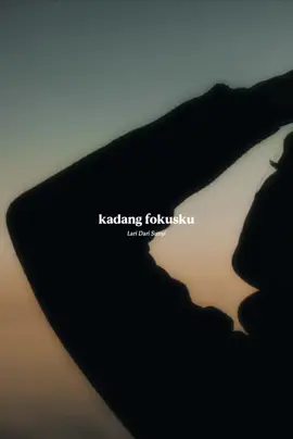 Lari Dari Sunyi #CapCut #fyp #trend #liriklagu #laridarisunyi 