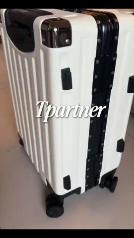 As a girl who loves to travel? BEST PURCHASE! #fyp #trending #fy #fyppppppppppppppppppppppp #luggage 