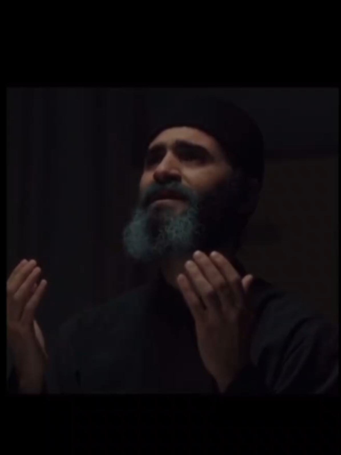 ☦️Προσευχή Αγίου Παϊσίου☦️ Όταν προσευχόμαστε για όλο τον κόσμο, η καρδιά μας ανοίγει στη θεϊκή αγάπη. Μαθαίνουμε να βλέπουμε κάθε άνθρωπο ως εικόνα Θεού και να ζητούμε το έλεος και την προστασία Του για όλους. Η προσευχή για τον κόσμο γίνεται μια πράξη ταπείνωσης και αγάπης, που ενώνει τη δική μας μικρή φωνή με τη μεγάλη αγκαλιά του Χριστού. Και τότε νιώθουμε πως, ευλογώντας τους άλλους, γεμίζει πρώτα η δική μας ψυχή με ειρήνη.🙏🏻 #ορθοδοξια #agiospaisios #fyp #icxc 