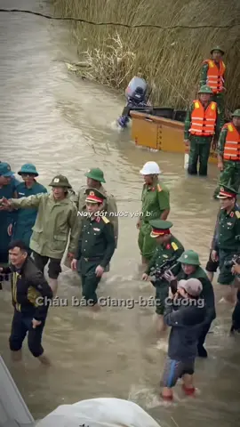 #quandoinhandanvietnam #daituongphanvangiang #botruongphanvangiang #botruongboquocphong #hauphuongvungchac @BÁO QUÂN ĐỘI NHÂN DÂN @CAMERA CHIẾN SĨ 🎥📷 @Gia đình Truyền Hình  