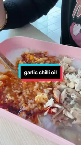 #chillioil #garlicoil #garlicchillioil 