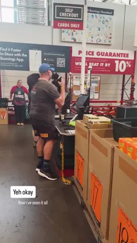 #bunningswarehouse  #newstead  #AussieTok #bunnings  #CatsOfTikTok
