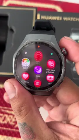 Level up someone’s Christmas with the HUAWEI Watch GT 6 Pro. 🎁 A premium gift for the ones who deserve the best. ✨ #huawei #huaweigt6pro 