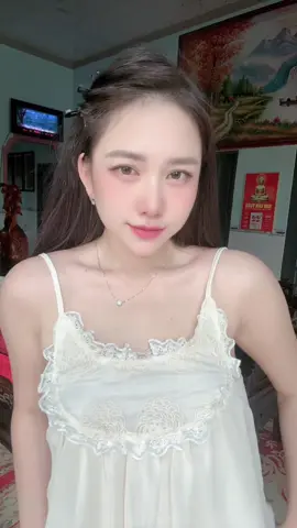 [𝐑𝐞̉ 𝐯𝐨̂ đ𝐢̣𝐜𝐡] Sét áo hai nhún và quần dài ống xuông chất lụa xước ánh kim siêu xinh mềm mịn (có tăng đưa)##đồnguxinh##lua##thoitrangnu##xuhuongtiktok