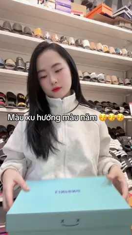 Về màu mới siêu đẹp ❤️❤️❤️#xuhuongtiktok #thethaonu #giaythethaonu #giaydepxinh 