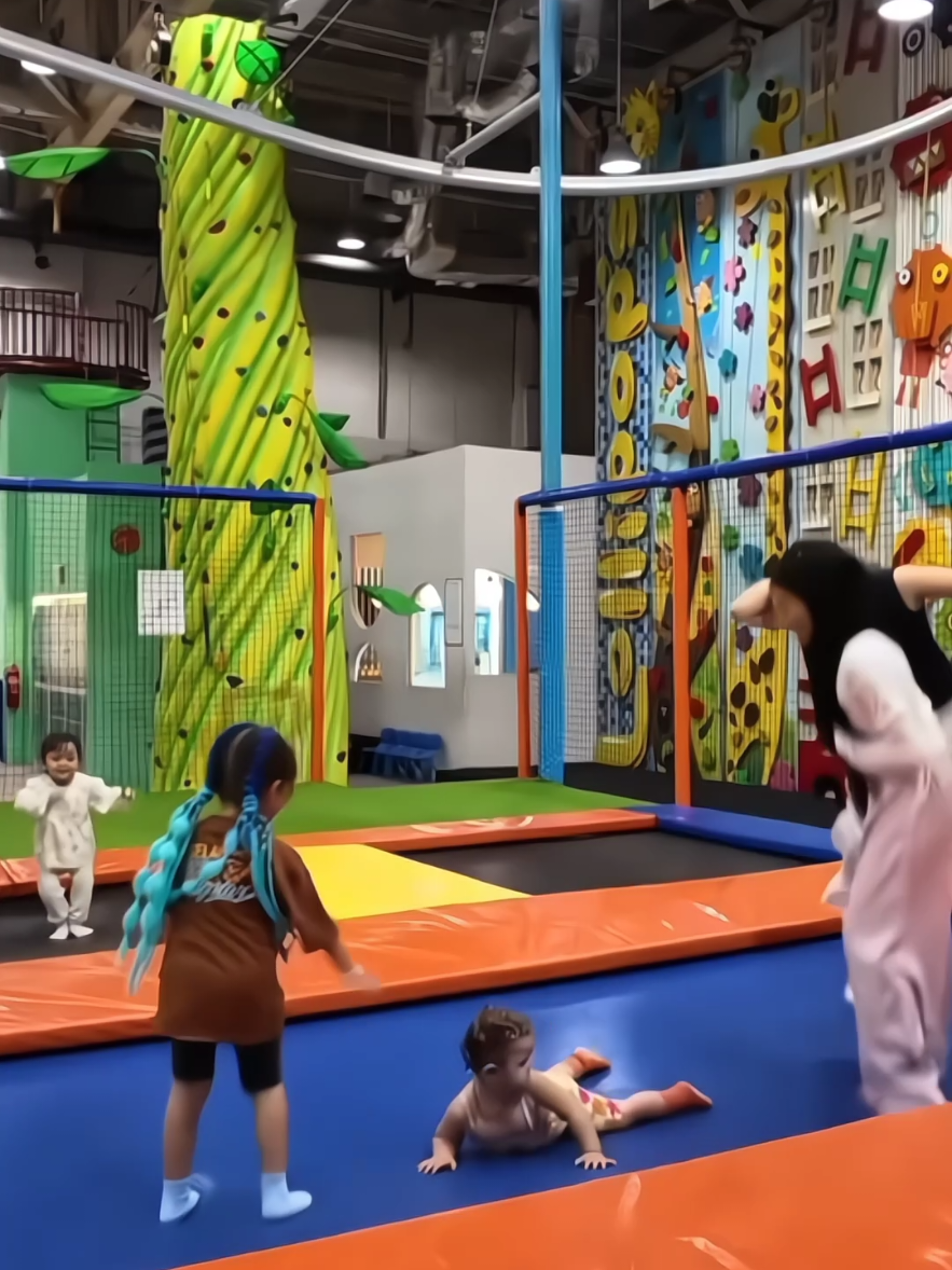 😭 #briella #baba ##kimberlybriella #fyp #trending @Kimberly and briella 