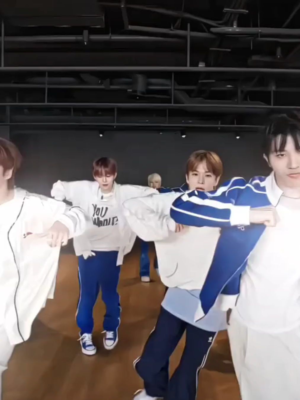 hidup blonde!  #hamadaasahi #asahi #treasure #kpop  ib:@zararq._