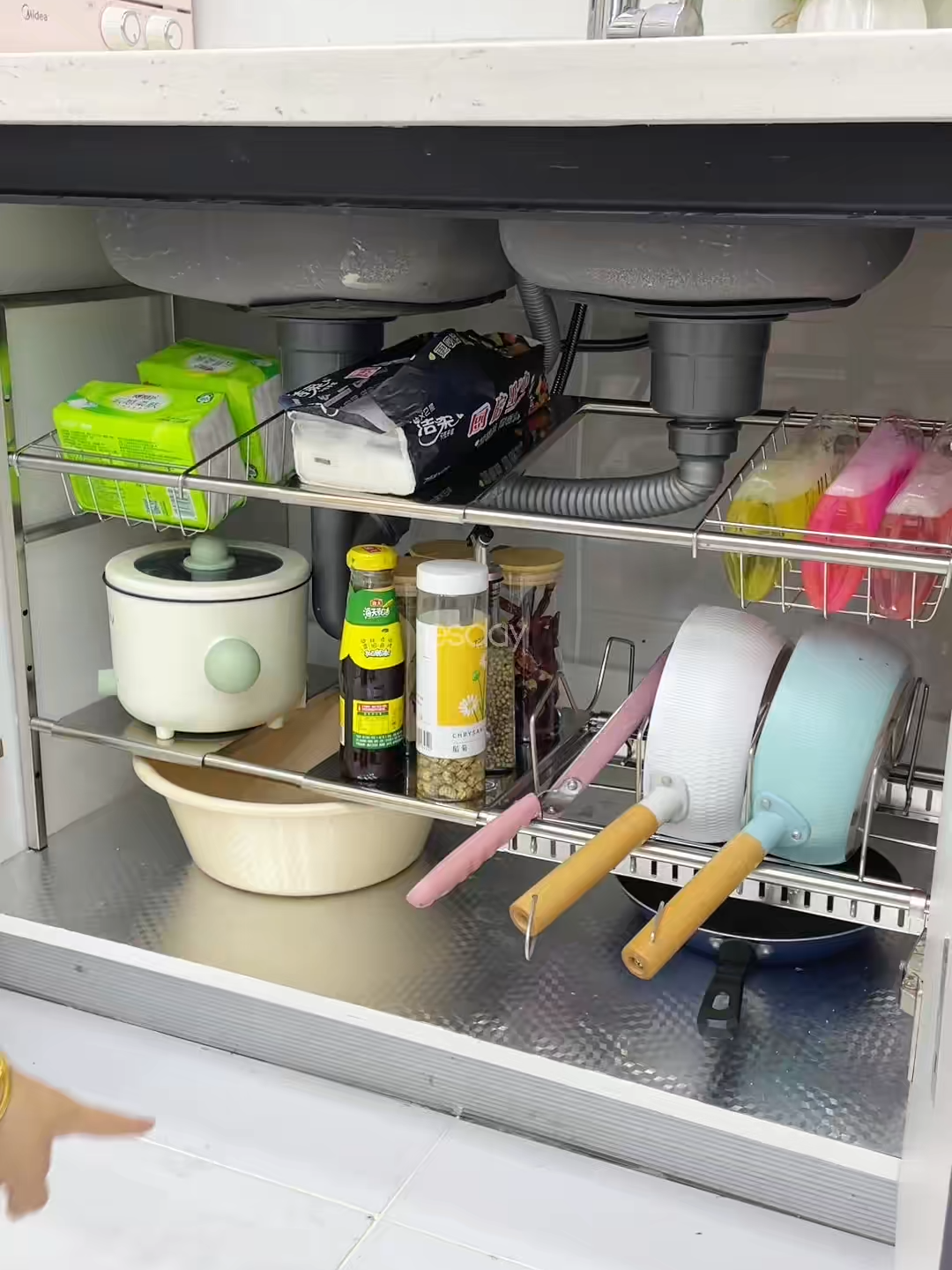 Tham khảo kệ gầm tủ bếp đa năng nhiều tầng #sieugiadung #giadung #kebep #kedanang #kenhabep #kegambep