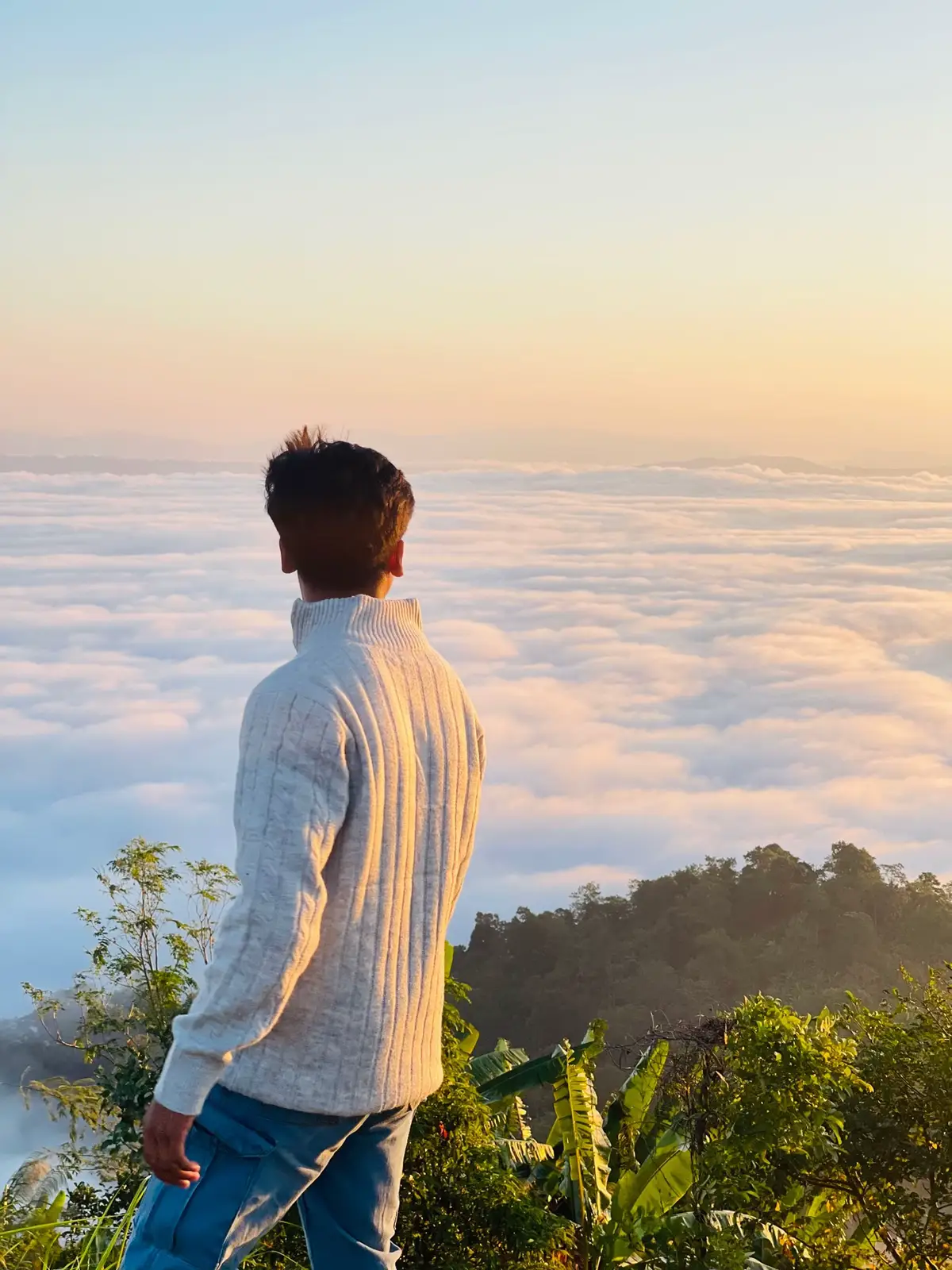 #fyppppppppppppppppppppppp  #fypシ゚viral  #tiktokofficialbangladesh  #Outfit Cowok Berwana  #iponepic 