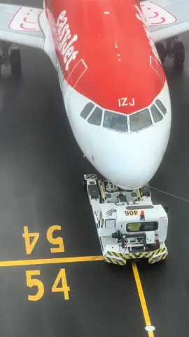 Foggy pushback #easyjet #airbus #aviation #fyp #airport