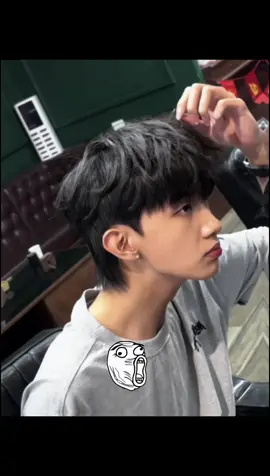 The last one 💀| #uglyorbeautiful #barber #man #hair #xh 