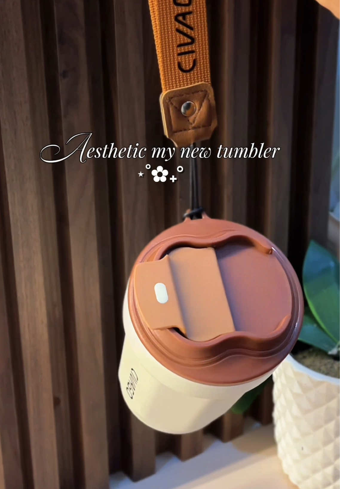 Benera ga overclaim tahan dingin 24 jam , tahan panas 12 jam awww 🔥❄️🛍️💗👇🏻 checkout dibawah ! @CIVAGO ID #tumblers #tumblraesthetic #civago #civagotumbler #masukberandafyp 