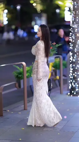 Would you go on a date with me? #dreamwoman #tightdress #echo0210 ##fashion #viral 