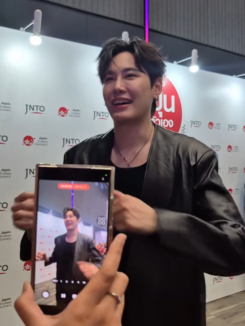 เจอตัวจริงครั้งแรก จะเป็นลมพูดอะไรไม่ออก 🥹 #jntothailandxboun #bb0un #บุ๋นเปรม 