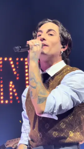 the first time!! 🥹❤️‍🔥 @Damiano David #damianodavid #damianomaneskin #funnylittlefears #concert #seattle 