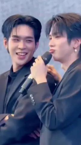 Save làm nũng cưng vậy mà không chịu. Tí em giận là dỗ lại mệt nghe Au 🤣( cre: onvid) #auausave #auautnp #savewrg #零食分享会xAuAuSave #อู่อู๋เซฟ 