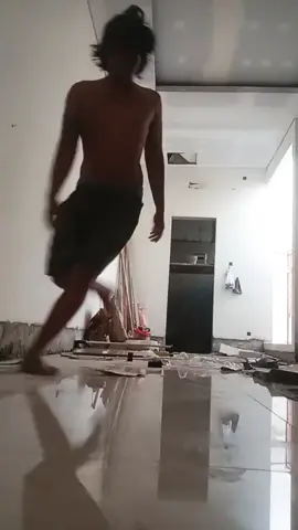 opo ora mesak nee toooo, jancok cah cah ngono kee, nduweni hubungan teko suwi aku malah lepas