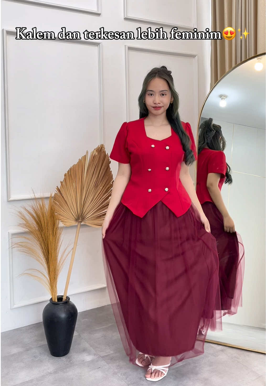 Simpel,classy dan tetap stand out 🥰😍 #christmastiktok #christmastoutfit #fashionsale #christmas #newcollection  E04