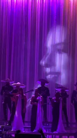 El concierto de Ángela Aguilar en El paso Tx todo un éxito ! Canta precioso !! #angelaaguilar #elpasotx #cristiannodal 