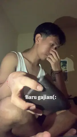 POV: Ketika semua duit di pegang istri