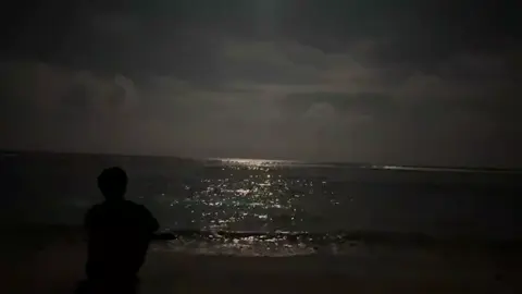 kamin:))  ولی آهنگای روسی یجور دیگه غمگینن..  #russianmusic #lyrics #kamin #fyp #foryou 