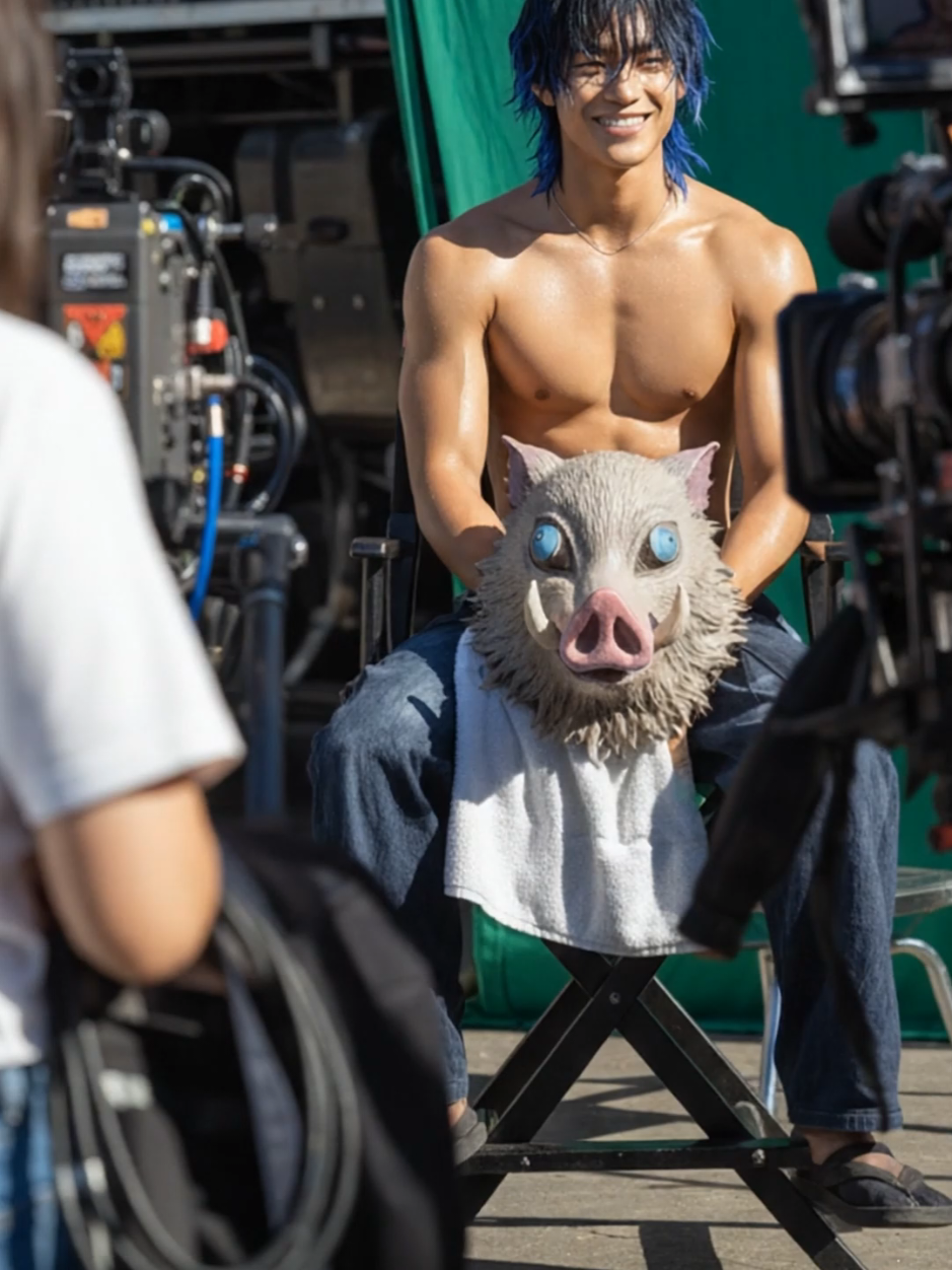 귀멸의 칼날 무한열차 실사화 촬영현장 | Live-action 鬼滅の刃 無限列車編 実写映画の撮影 #demonslayer #pixverse #ai #귀칼 #aivideo @PixVerse 