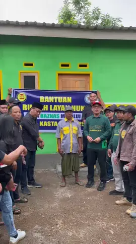 Alhamdulillah Sabtu 22-November-2025  Serah terima Kunci untuk penerima bantuan Rumah layak huni di desa tampak Siring batukliang OLEH BAZNAS NTB melalui KASTA NTB  Semoga slalu dalam keberkahan dan keberlimpahan rezeki nikmat sehat serta nikmat sempat Semeton 🤲🙏🫶 #KASTANTB #BERSAMARAKYAT