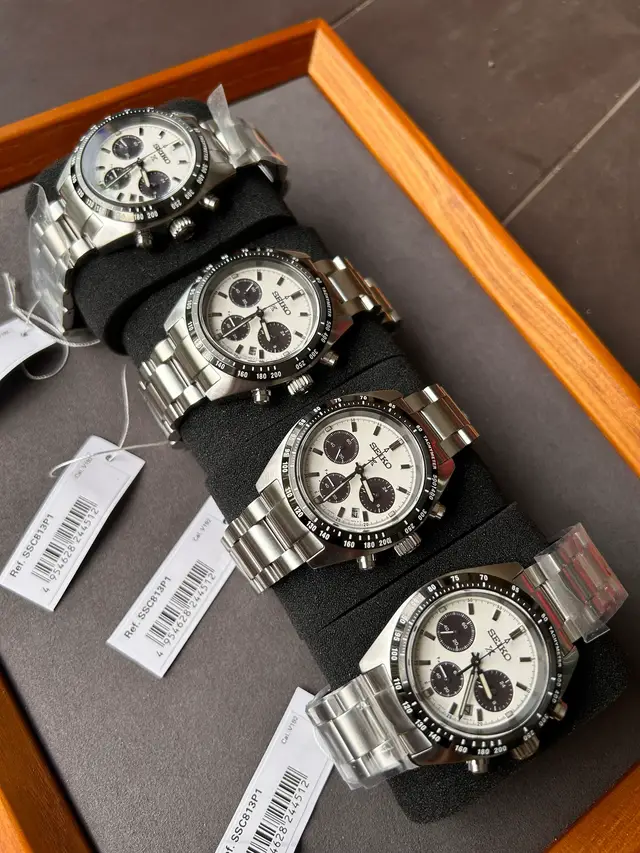 LBrand new available on hand  Original with complete inclusions (money back guarantee)  39mm diameter 100m water resistance  Sapphire Crystal  1 year warranty  Mall Price: 36,500 php My Price: 29,480 php (Lowest in Cebu 🔥) Looking for a specific watch? Will find it for you.👀 Over 400+ watches sold‼️ 🫶Trusted since 2022  ✈️Worldwide Delivery 🌍 🛵Cash on Delivery, bank transfer, or Gcash 📍Visit our Shop: KITCUTS Barbershop, Talisay City, Cebu  ⏰ 9:00 AM to 8:00 PM  🤝Public meet-up in Cebu City. Facebook & Instagram: Cebu Timepieces Go get it Bro. You deserve it. 🏆