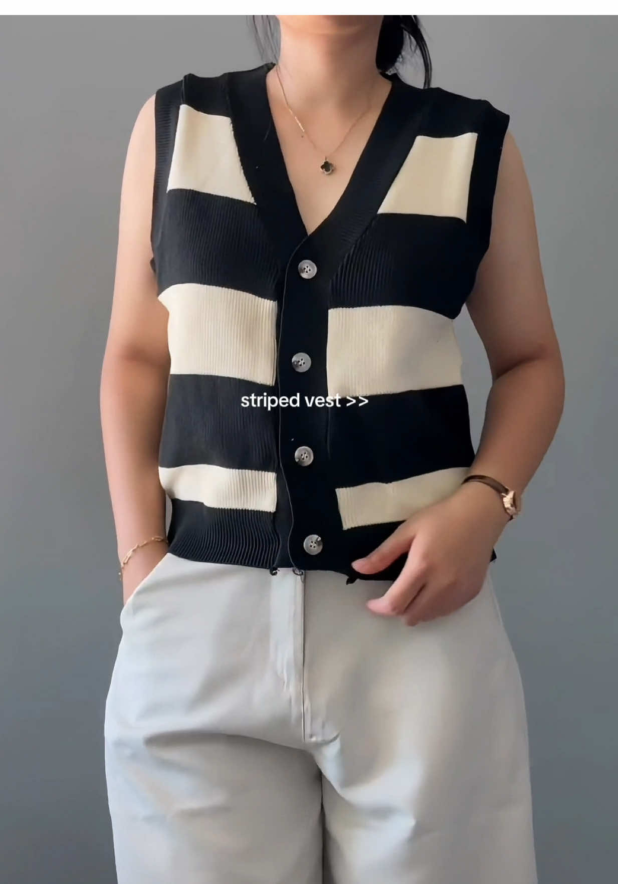 this striped vest >> #vest #stripedvest #knitwear #knittedtop 