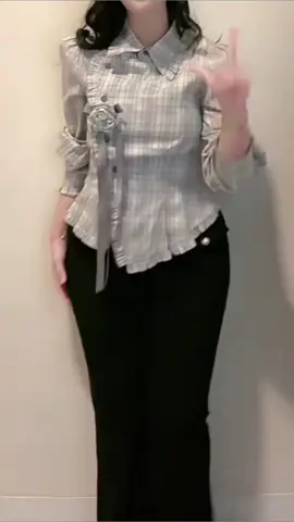 FADFAD Atasan Kemeja Longgar lengan panjang motif kotak-kotak#atasanwanita#fadfad#rekomendasi #outfit #kemejawanita 
