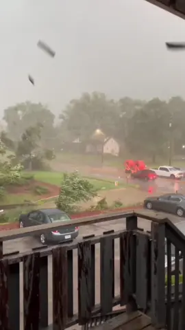 Lightning is too close to me ⚡️😱 #lightning #lightningstrike #satisfying #oddlysatisfyingvideo #fyp #foryou #thunderstorm #asmr #usa #tiktok 
