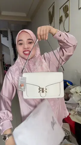 Wawww buruan di co sebelum kehabisan y sayy #tassandang#taspremium#taspesta#rainsmore