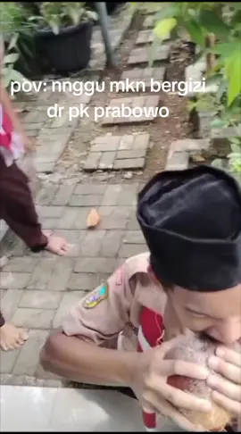 siapapun tlg ksh dy mkn pls #makansianggratis #fypシ #fyp #primitifindonesia 