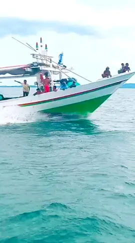 #geri memang mesin 8d9turbo dobol 6d14 1a. #salam1⚓🇲🇨🙏 #PELAUTGAE #BONEPANYULA KM CAHAYA MULIA 08  punyacerita🥰🥰