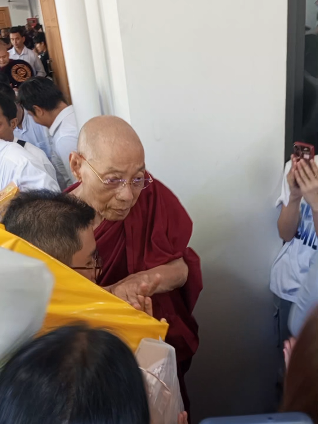 #ပါချုပ်ဆရာတော်ဘုရာကြီး🙏🙏🙏 #ဘဝမှာဆန္ဒတစ်ခုတော့ပြည့်ခဲ့ပီ 